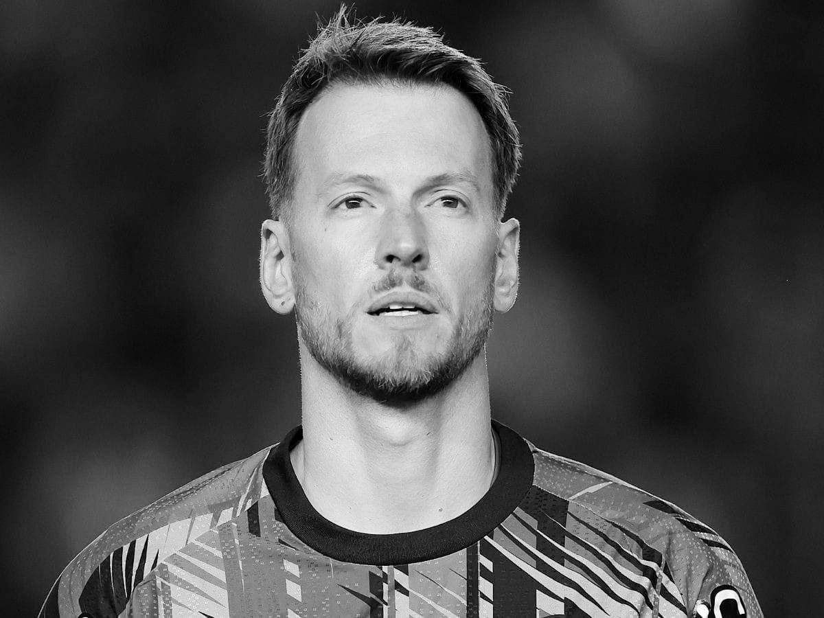 EspacoGlorioso's tweet photo. Mais uma derrota na conta desse impostor.

Ex goleiro em atividade.

Não pode entrar nunca mais no Botafogo. https://t.co/IzpeObKKRe