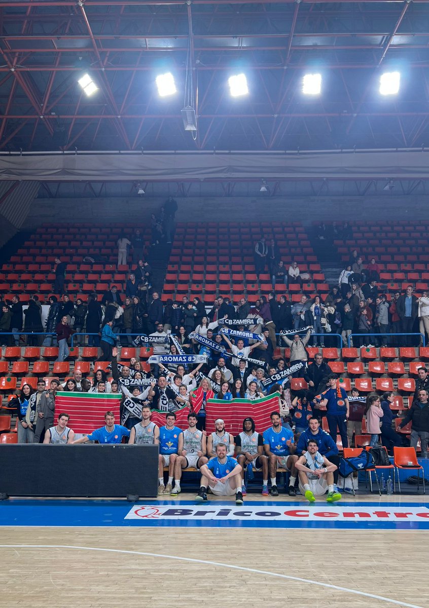 🗞️Golpe sobre la mesa de <a href="/ClubBZAMORA/">CB Zamora</a> en Burgos

El conjunto de Saulo Hernández consigue un valioso triunfo y suma la 9ª victoria consolidándose en la parte media de la tabla y acariciando la permanencia 

✍🏻 <a href="/jmcrespo0000/">Jose</a>

Léelo y comenta aquí 👇
elafizionado.es/golpe-sobre-la…