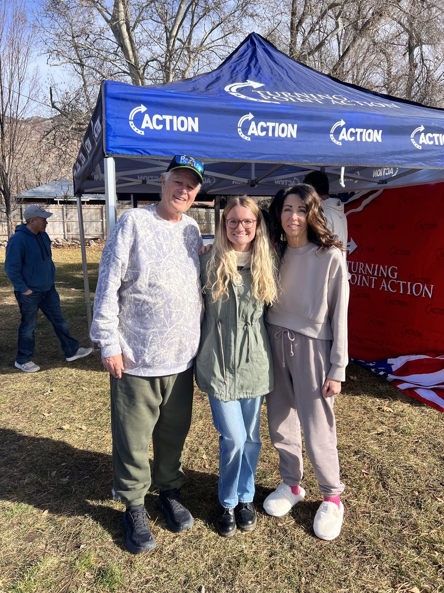 TheRooSport's tweet photo. @ScottPresler 
@kelseynewbs
@charliekirk11 
Just signed Prop 4 petition at TPUSA
Thanks for all you do Scott! https://t.co/0RzinC6Vo0