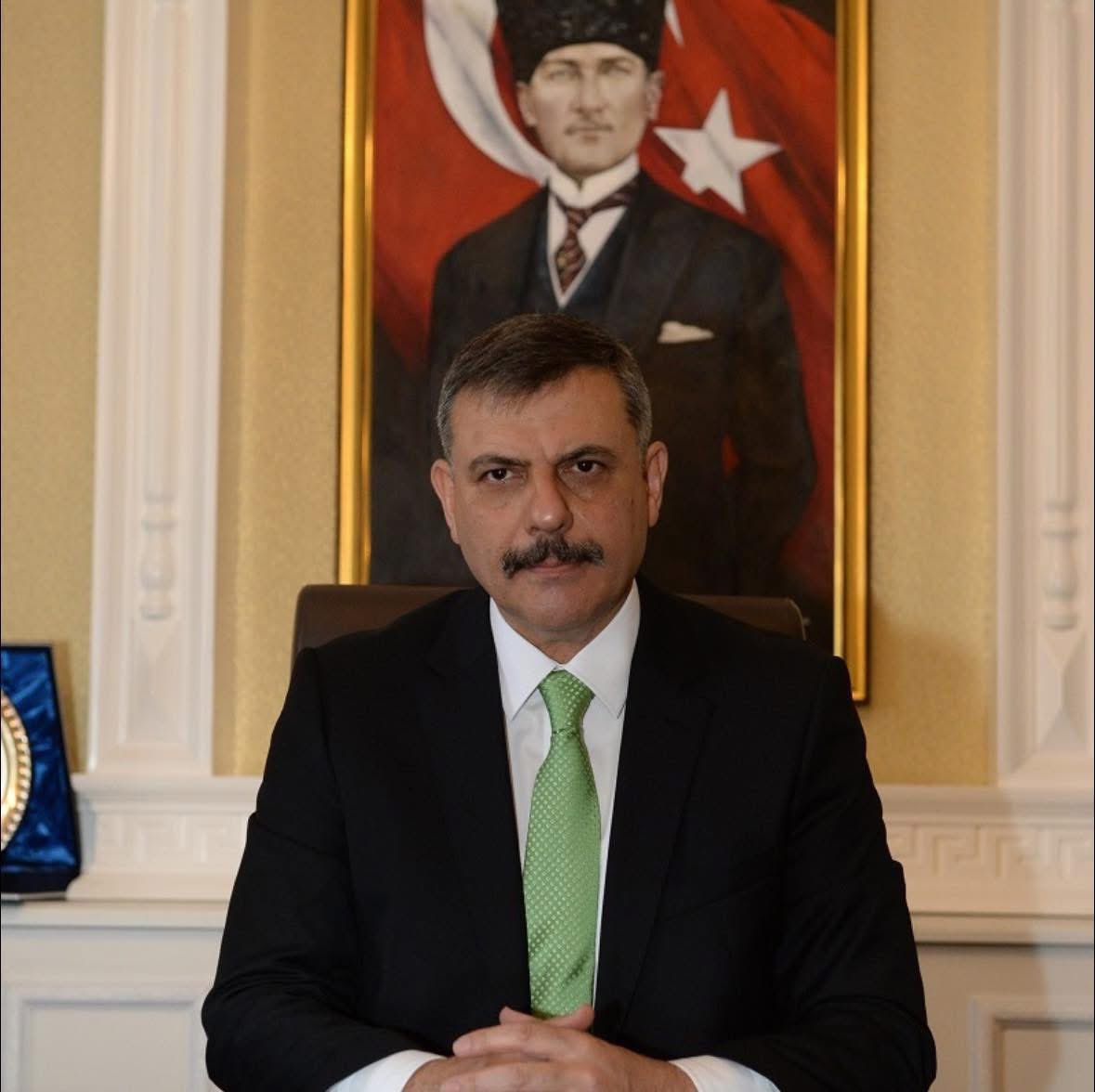 Sayın Cumhurbaşkanımızın tensipleriyle İçişleri Bakanlığı görevine atanan değerli meslek büyüğümüz Sayın  Bakanımız Mustafa Çiftçi Beyefendinin yeni görevinin zat-ı alilerine ve milletimize/ülkemize hayırlı uğurlu olmasını olmasını dilerim.