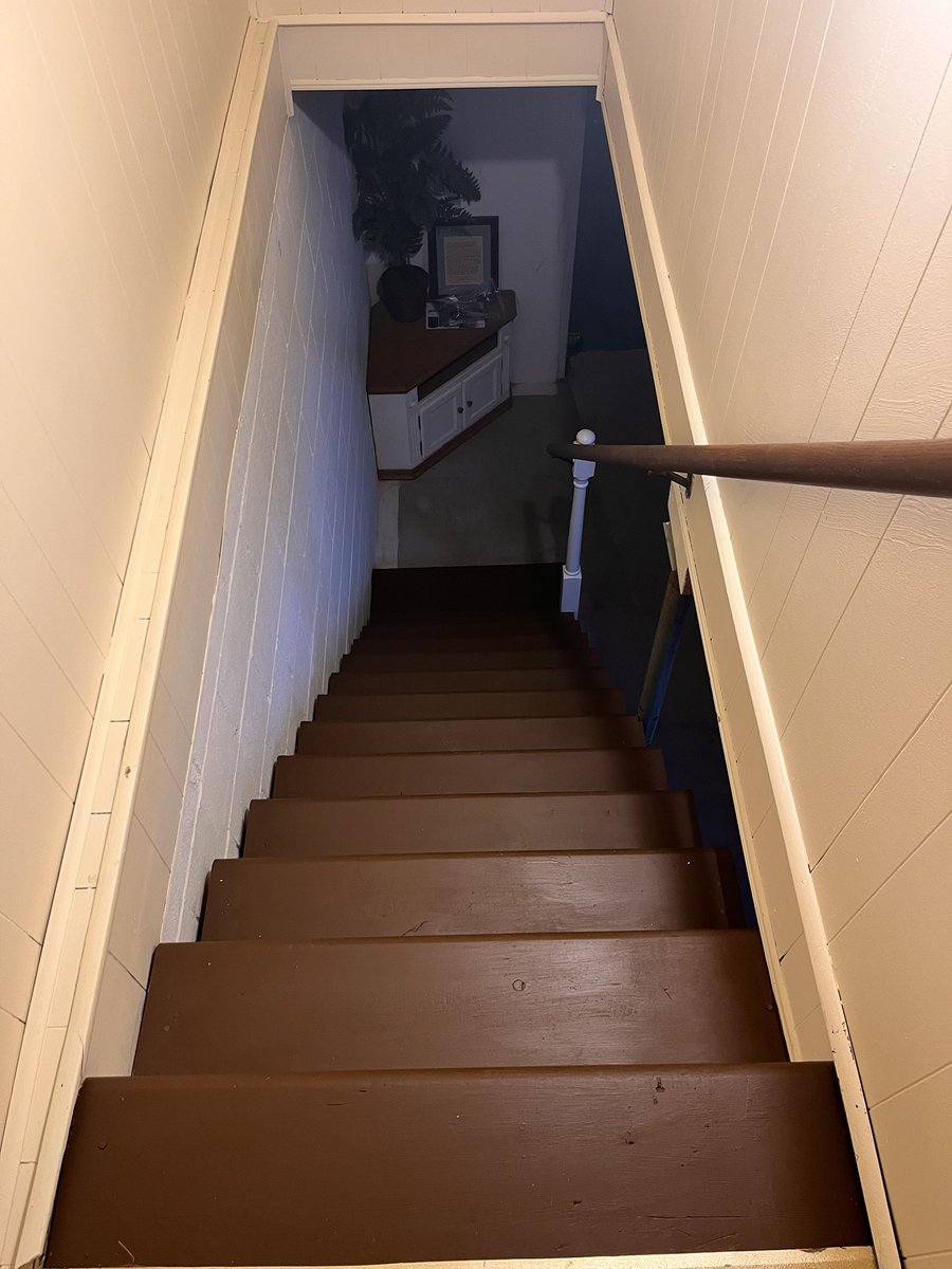 fournier4's tweet photo. Amazing what you can accomplish with a $5 can of paint https://t.co/raIKreUEQg