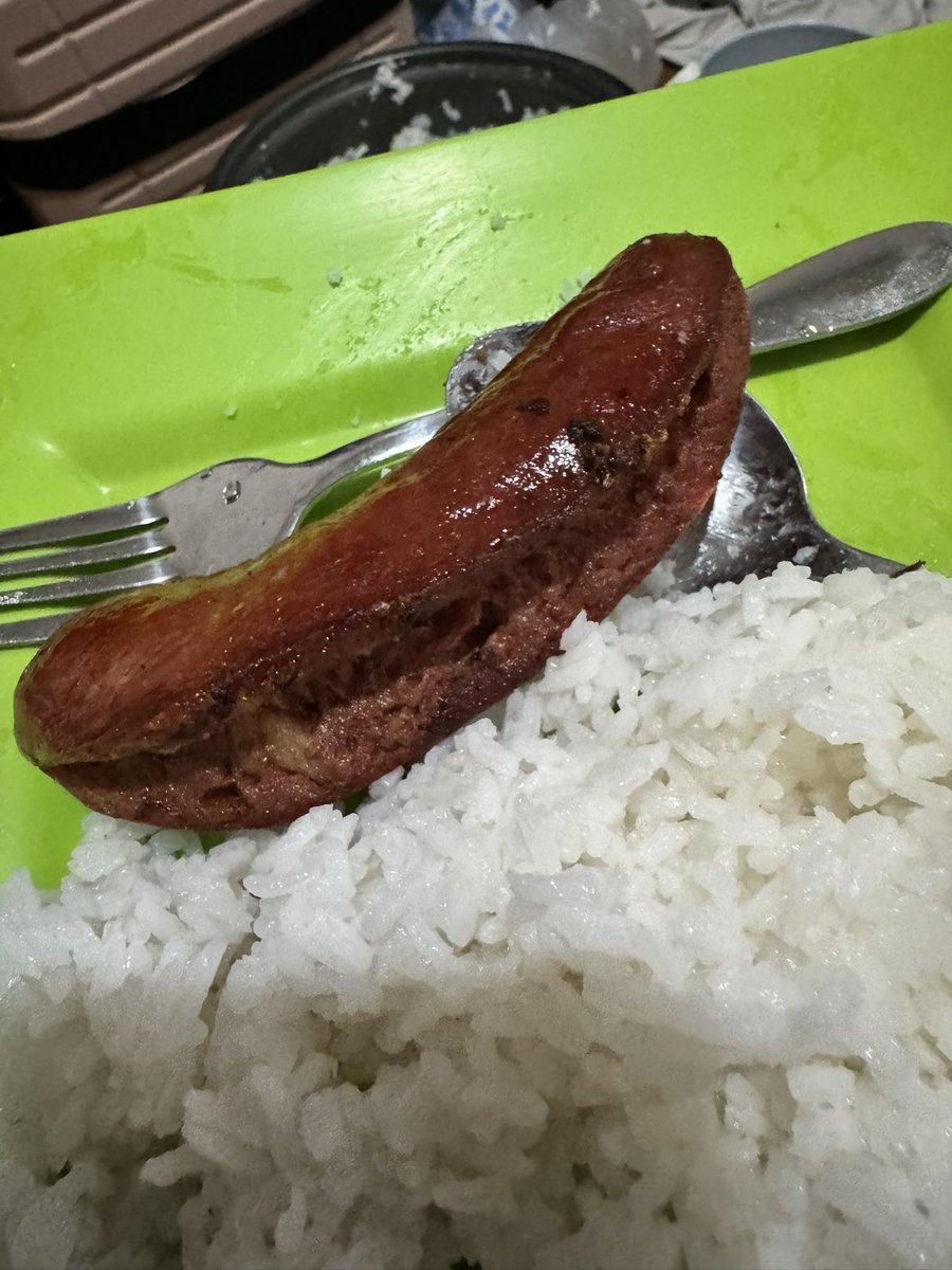 Waynebgmn's tweet photo. That one dick dito sa twitter. HAHAHAHAHAH ATE BAT GANTO HIWA NG HUNGARIAN KOOOO!!! 😭😭😭 https://t.co/Y2toKf3qW1