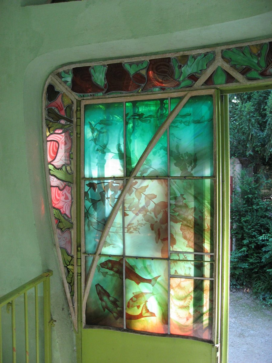 BiancoDavinci's tweet photo. stained glassed door at the Musée de l’École de Nancy https://t.co/XPpGbQlthN
