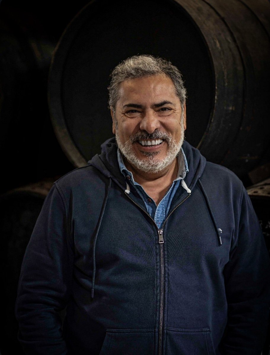 albgranados's tweet image. Mi querido @Alvarofprieto me ha inmortalizado esta sonrisa. Días sin saber cuándo trabajábamos y cuándo disfrutábamos. Gracias amigo… y ese bocata de chistorra no se olvida. ¡Deseando ver el reportaje que nos ha quedado en @gastroplanet_ 
#gastroplanet #retrato #picture