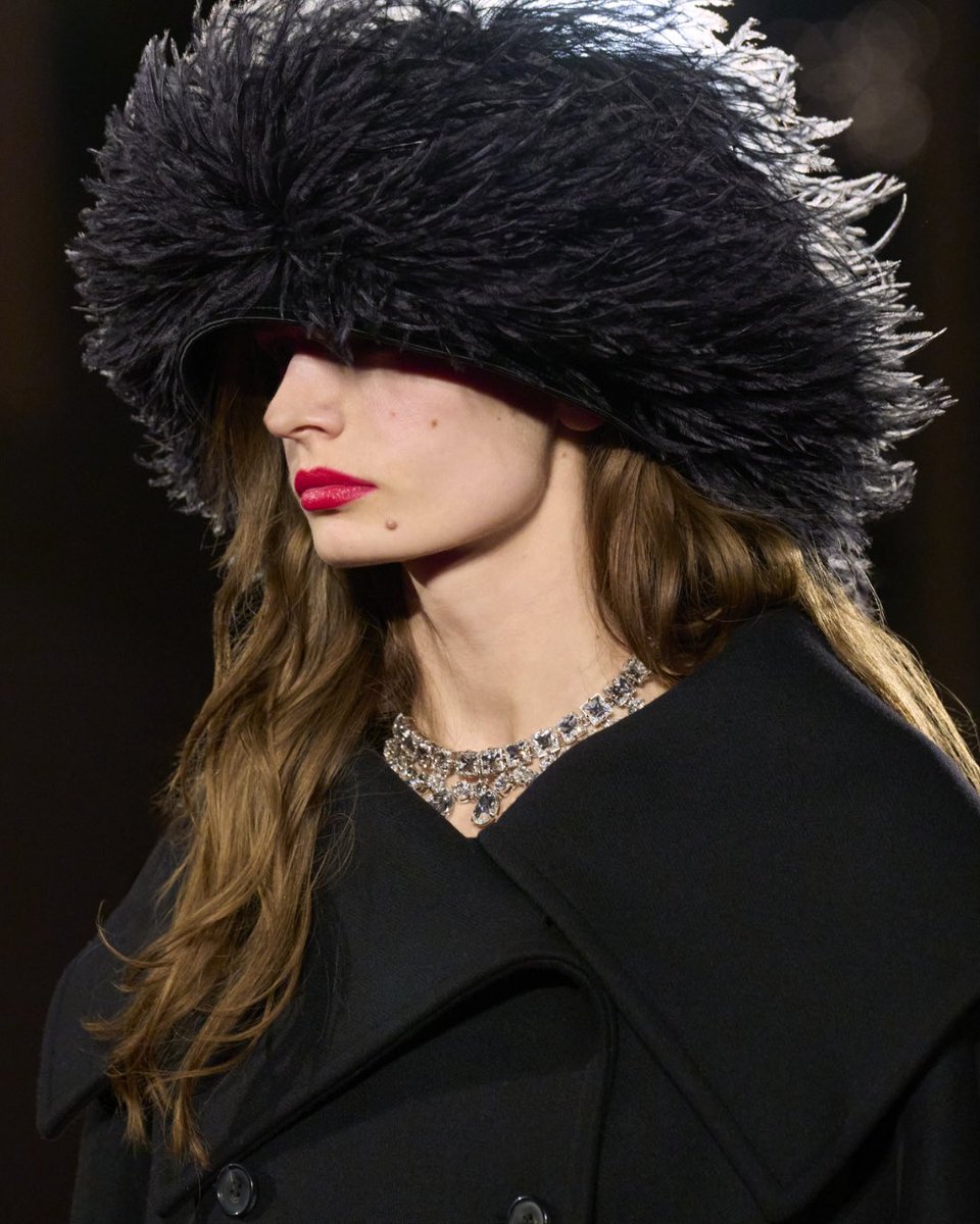 MichaelKors's tweet image. Performance pieces. A closer look at our 45th anniversary Fall/Winter 2026 runway show, held at The Met Opera. 

#MichaelKorsCollection #NYFW