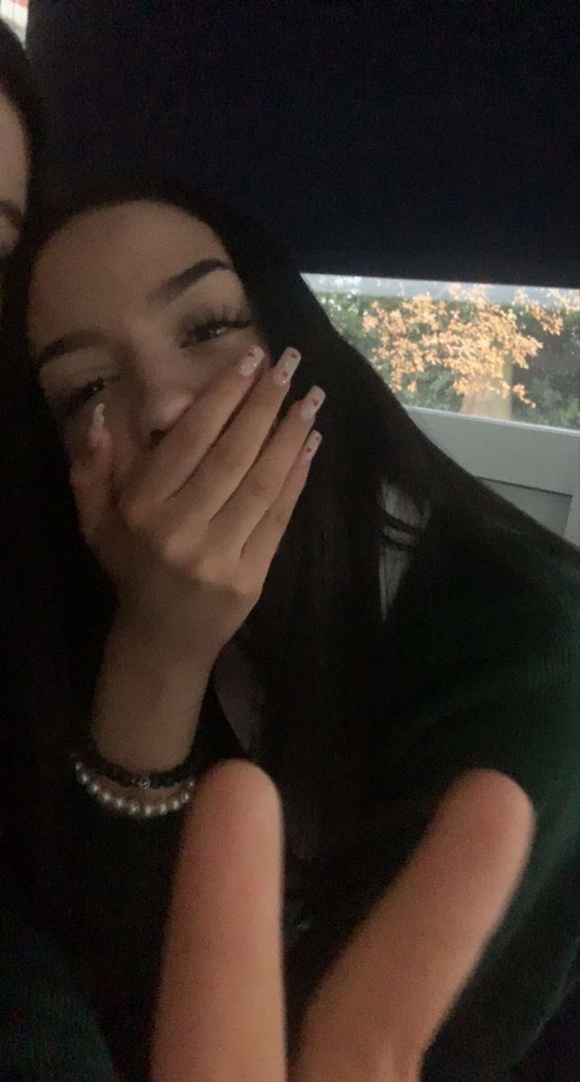 with my bestie….. we need dc!!kkkkkkk 😭