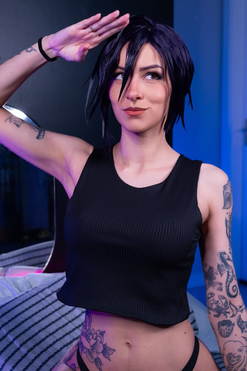 nickybrum_'s tweet image. Would you dream with me? 
Invisibitch not Invisigal 
Dispatch cosplay