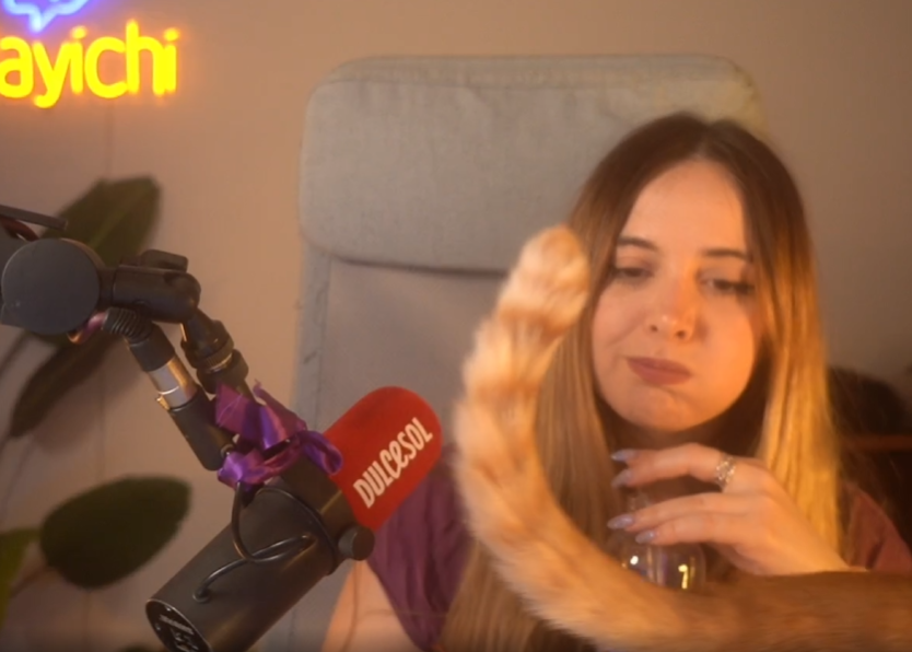 Modinoff_'s tweet photo. @Mayichii Guten Nacht,  Me he divertido mucho hoy en el stream con la charlita, el Oh Demon! Fix my TV,  y el juego conlas chicas. Descansa, guapetona. Mañana con más y mejor. 🌸💜💜 https://t.co/oeZvuNniMz