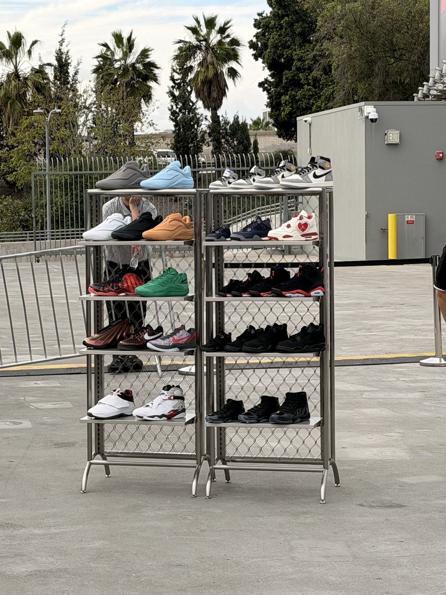 Unbreakable Kicks tweet media