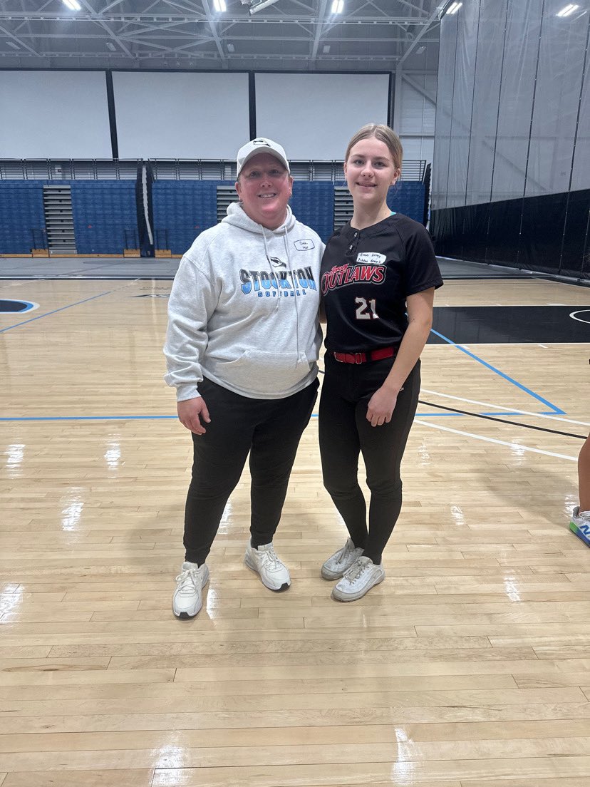 EmeriDisney2027's tweet photo. Thank you to the @StocktonSofball coaching staff and players for a great camp! The batting and pitching sessions gave me so much to work on, and I’m excited to put it into my training.
@outlaw_walker #softball #softballpitcher #uncommited #jerseyoutlaws18uwalker https://t.co/TwXuULYnf0