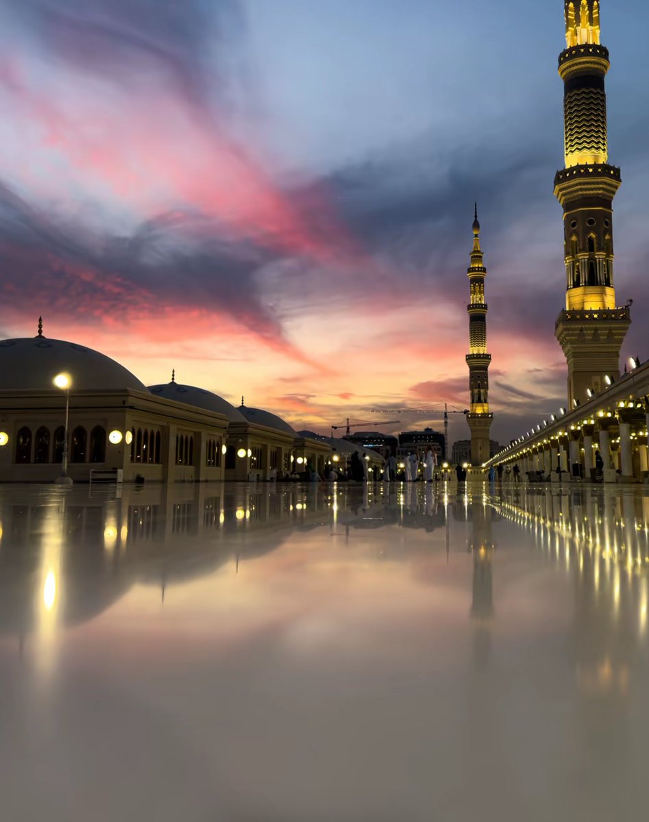 iih4u's tweet photo. الغروب بالمدينة المنورة ❤️ https://t.co/v2fvMCkmvm