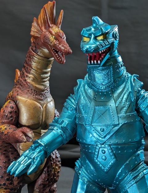 □メカゴジラ 高16/奥14（cm） スペシャル限定メタリックグリーンVer