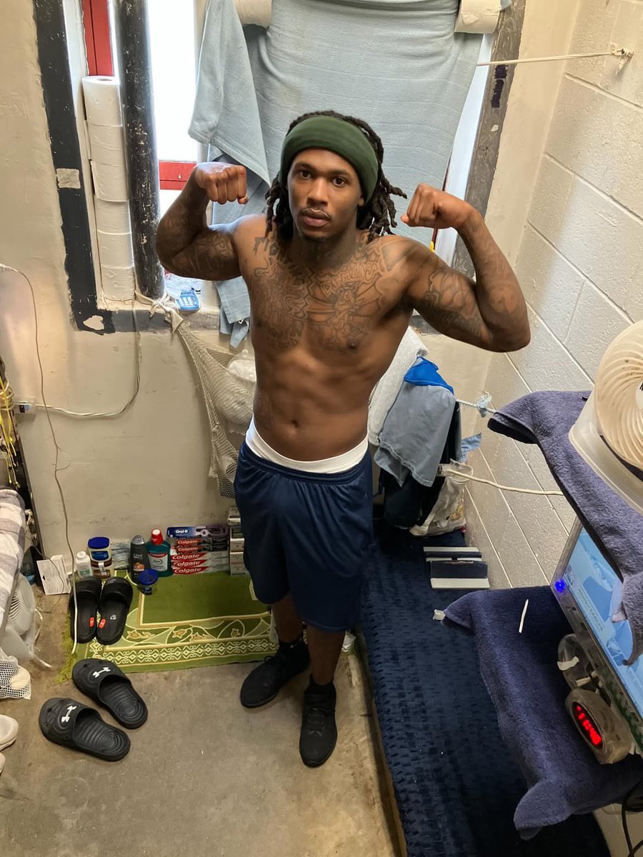 johnsonmike_00's tweet photo. Freshout 😈👑🏋🏾. #prisontok #TrendingNow #viral2026 #homesoon #ValentinesDay2026 https://t.co/OlxMhyI1PY