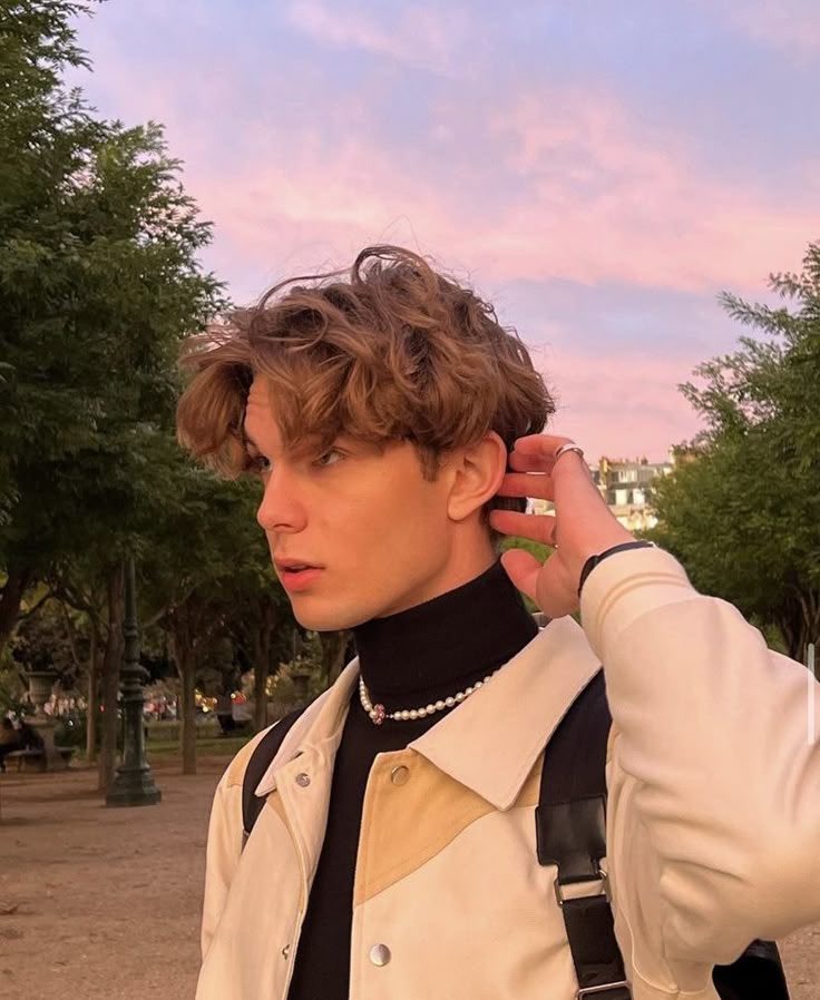 campgold_'s tweet photo. 💸 ⸺ 𝐧𝐨𝐦𝐞: 𝙻𝚎𝚟𝚒 𝙶𝚒𝚘𝚛𝚍𝚊𝚗𝚘
                𝐩𝐚𝐫𝐞𝐧𝐭𝐞  𝐝𝐢𝐯𝐢𝐧𝐨: 𝙷𝚎𝚛𝚖𝚎𝚜 https://t.co/T0oWukeNOM