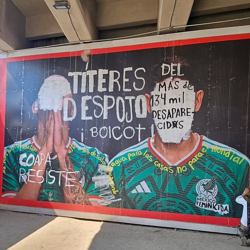 La Selección Mexicana del Despojo. Un domingo más de intervenciones en el Bajo Puente del Azteca en vísperas de un evento que simula ser social, pero solo trae consigo represión, encarecimiento, desalojos, y mejoras solo para lxs inversionistas, turistas y clases privilegiadas.