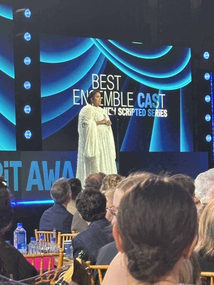 Tomris Laffly tweet media