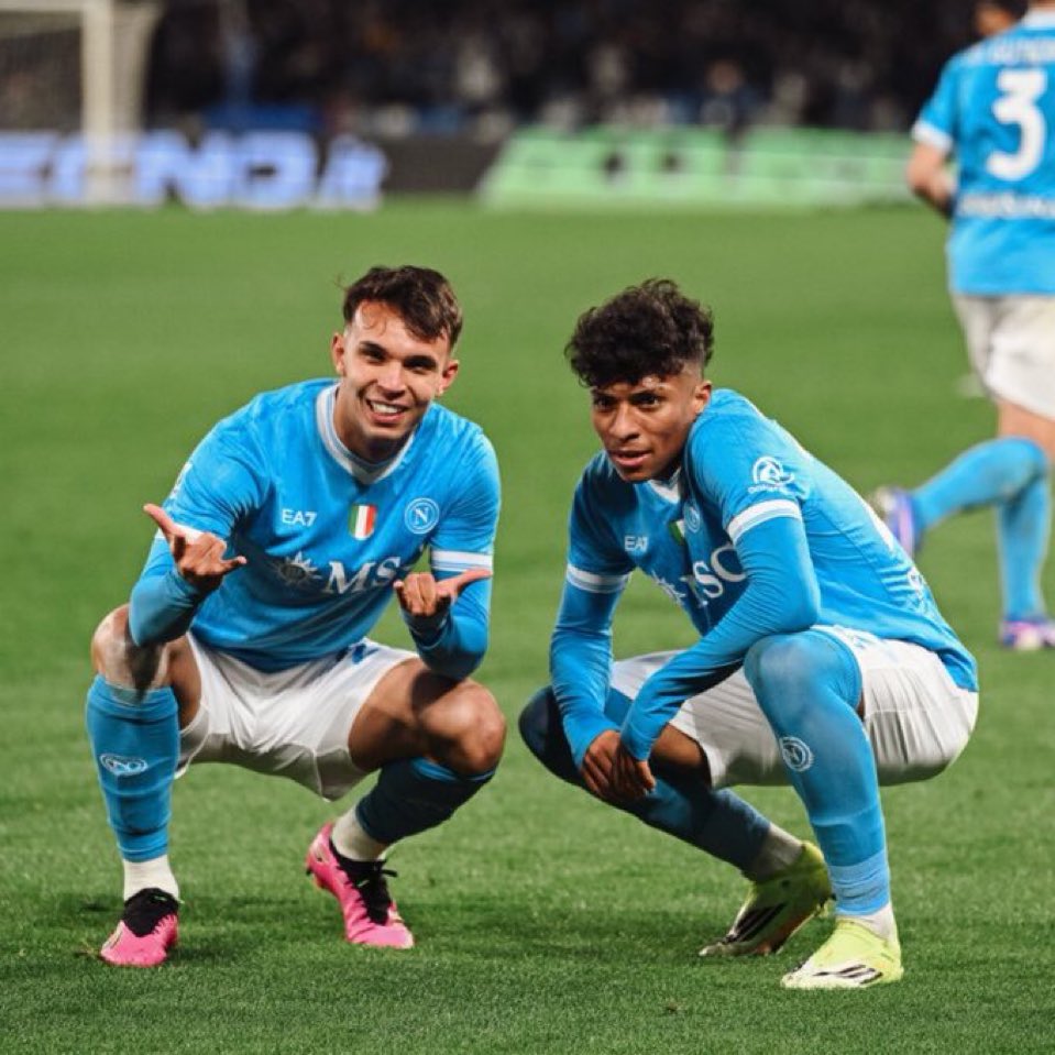 Out Of Context Napoli tweet media