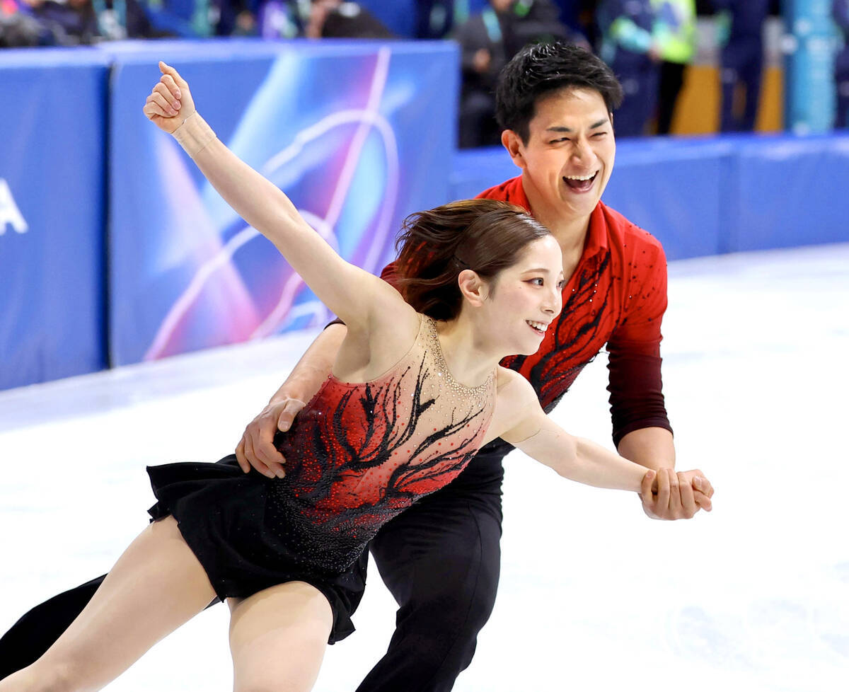 figure_hochi's tweet image. 【五輪】「りくりゅう」逆転金へ決意　木原龍一「明日はいつもの『りくりゅう』のような感じで必ず戻ってくる」
hochi.news/articles/20260…
#フィギュアスケート #figureskating