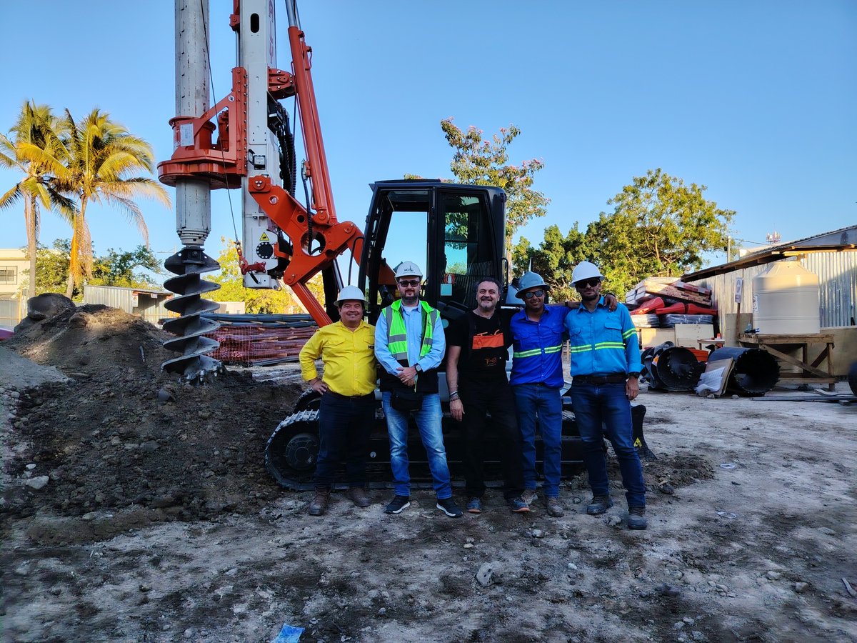 mgmining's tweet image. Nos complace anunciar que MG Mining And Construction S.A.S. ha realizado exitosamente la entrega, puesta en marcha (commissioning) y capacitación operativa de una nueva Tescar CF4 en El Salvador.
#mgmining #tescar #cimentaciones #piloteadoraenventa #losmejores #ElSalvador