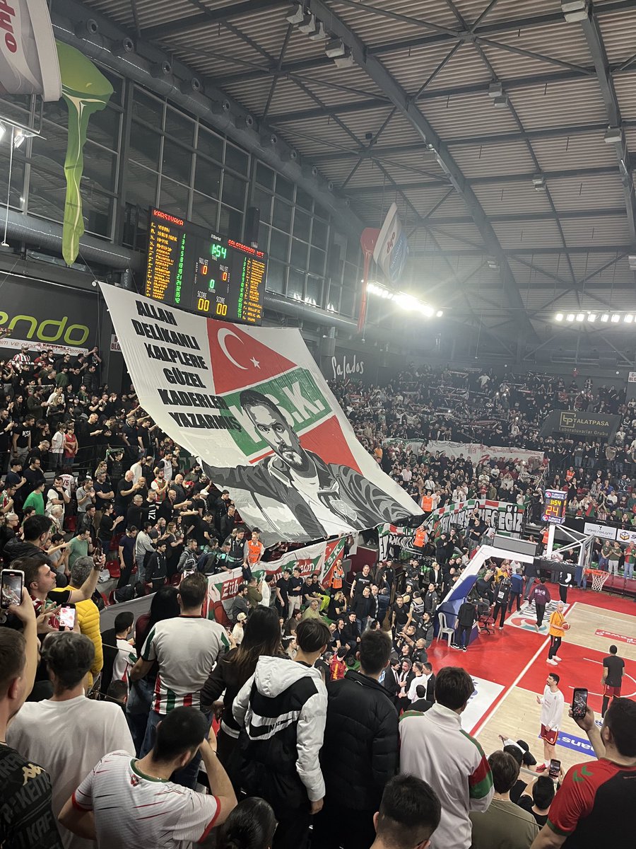 Abilerin kardeşlerin yanında huzur içinde uyu. 

Uğruna can verenleri unutma ver bize güzel günleri 💚❤️