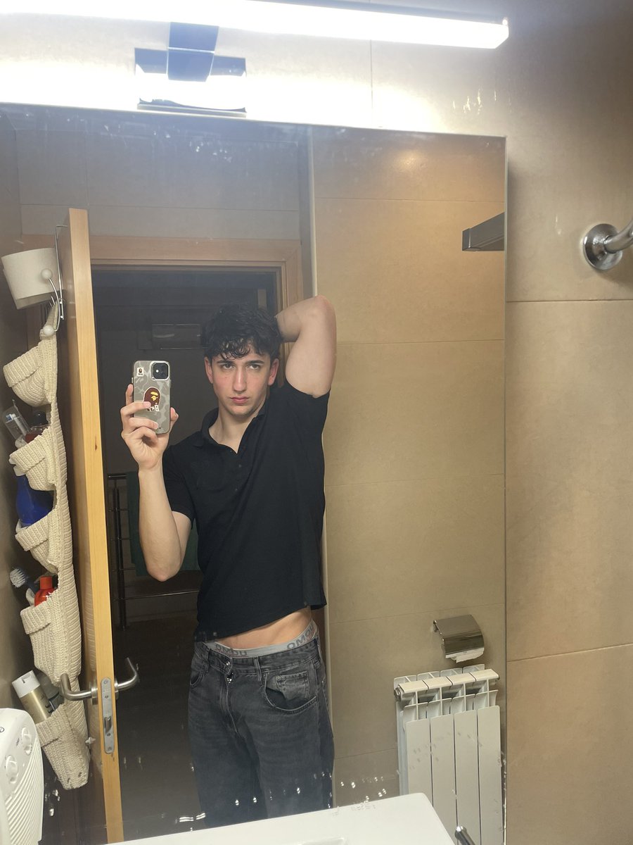 Carles tweet media