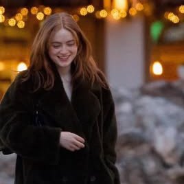 sadie sink attending her best girl maya hawke’s wedding and casually looking like the prettiest woman alive omg