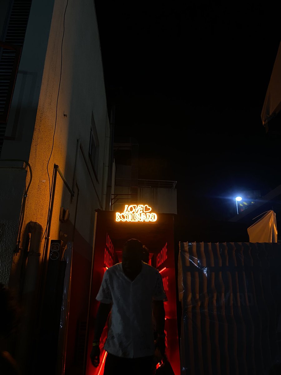 dassahtaiwo_'s tweet photo. Thank you for a swell time @loveintheblvd 🥹🥹💕
#LITB https://t.co/c0s1XcblXQ