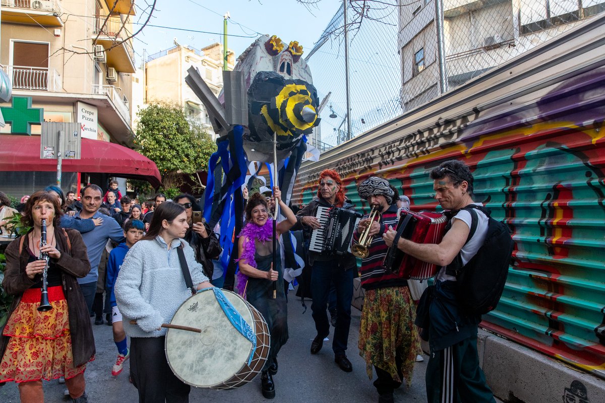 Καρναβάλι στην πλατεία Εξαρχείων.
#εξαρχεια
15-2-26