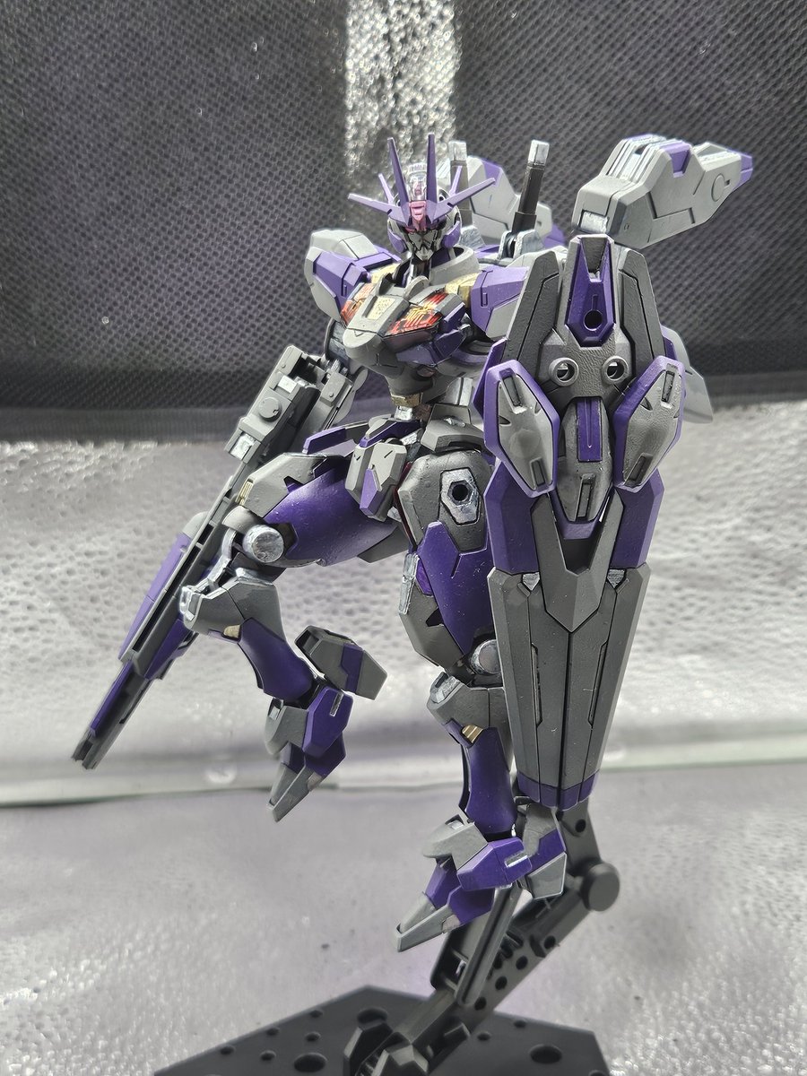 wolfstring's tweet photo. First time using an airbrush https://t.co/amEnnPWeoz
