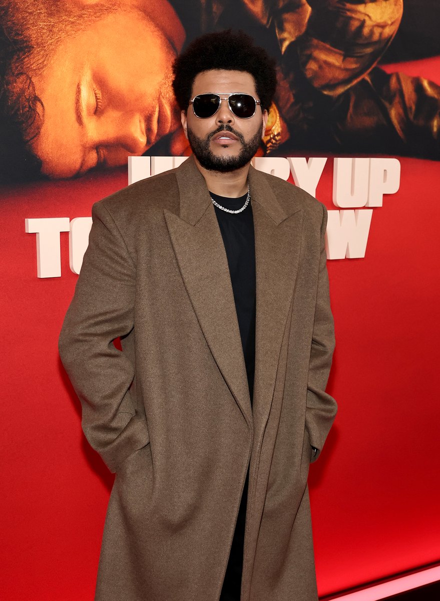 Everyone say "Happy Birthday, <a href="/theweeknd/">Abel Tesfaye</a>!!!!" 🎂