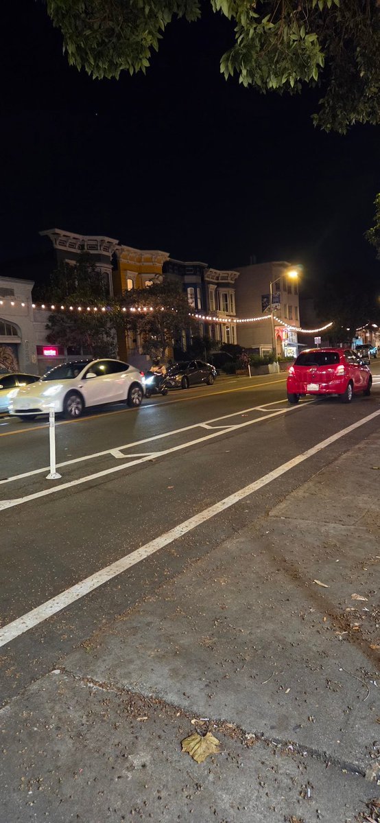 Hey <a href="/SFMTA_Muni/">SFMTA</a> where did the plastic straws go? Please replace (with something more resilient) <a href="/SF311/">SF311</a> 914 Valencia St