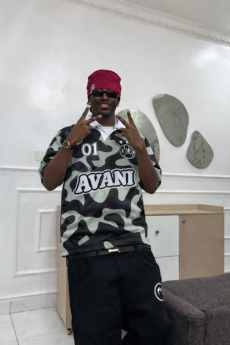Avani Clothings tweet media