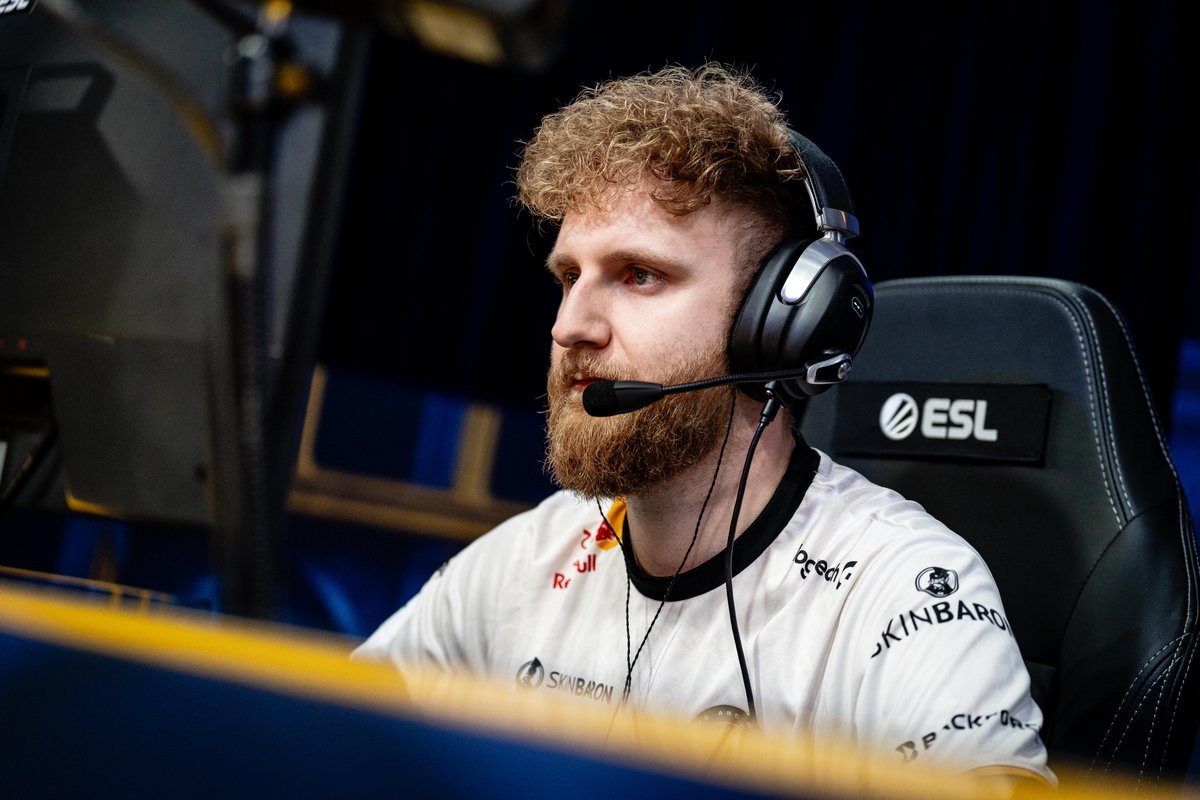 Florian Rische tweet media