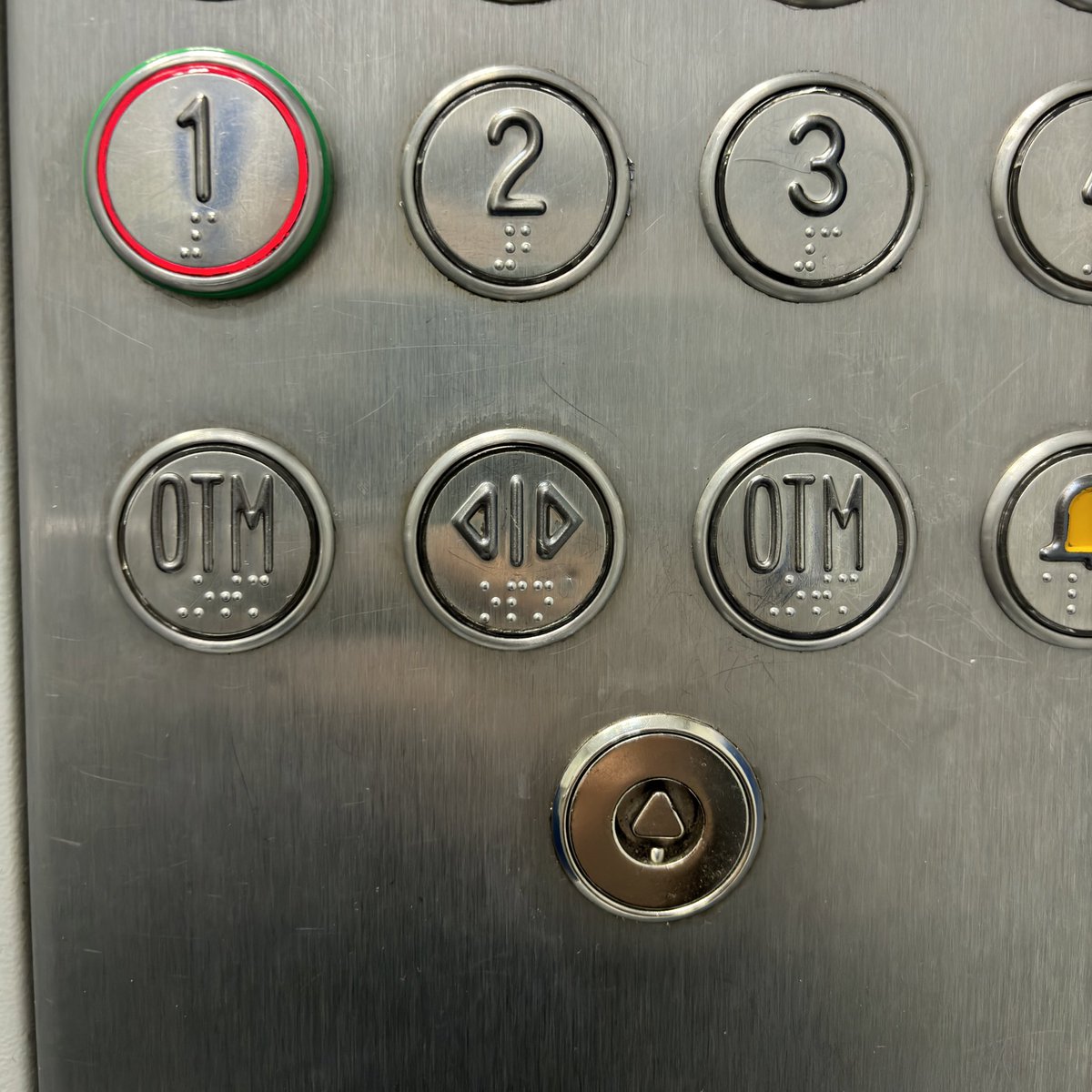 ipoxyi's tweet image. зачем 2 отмены?