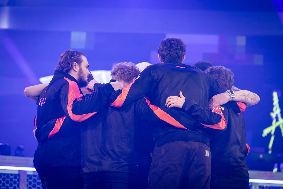 FNATIC's tweet photo. do or die time now, reverse sweep or nothing.

lend the boys your support - nothing is impossible 🙏 https://t.co/tGmIiMOu7p