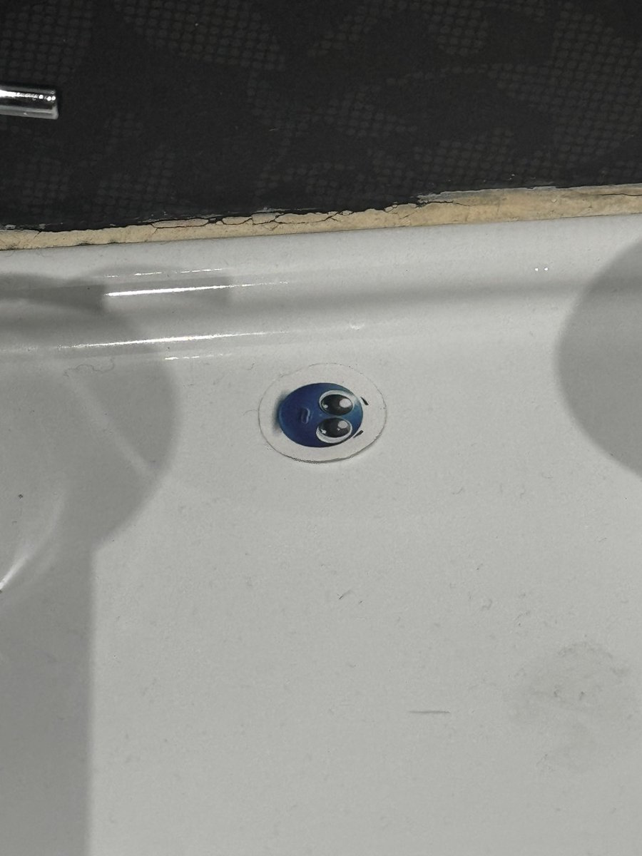 что за рандом у нас на раковине