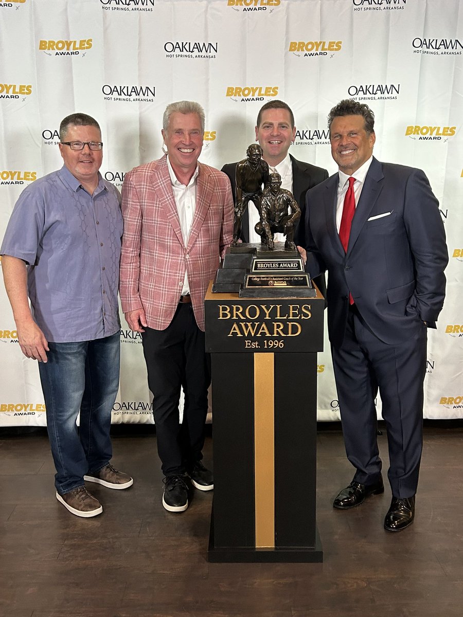 Katelyn Deckelbaum tweet media