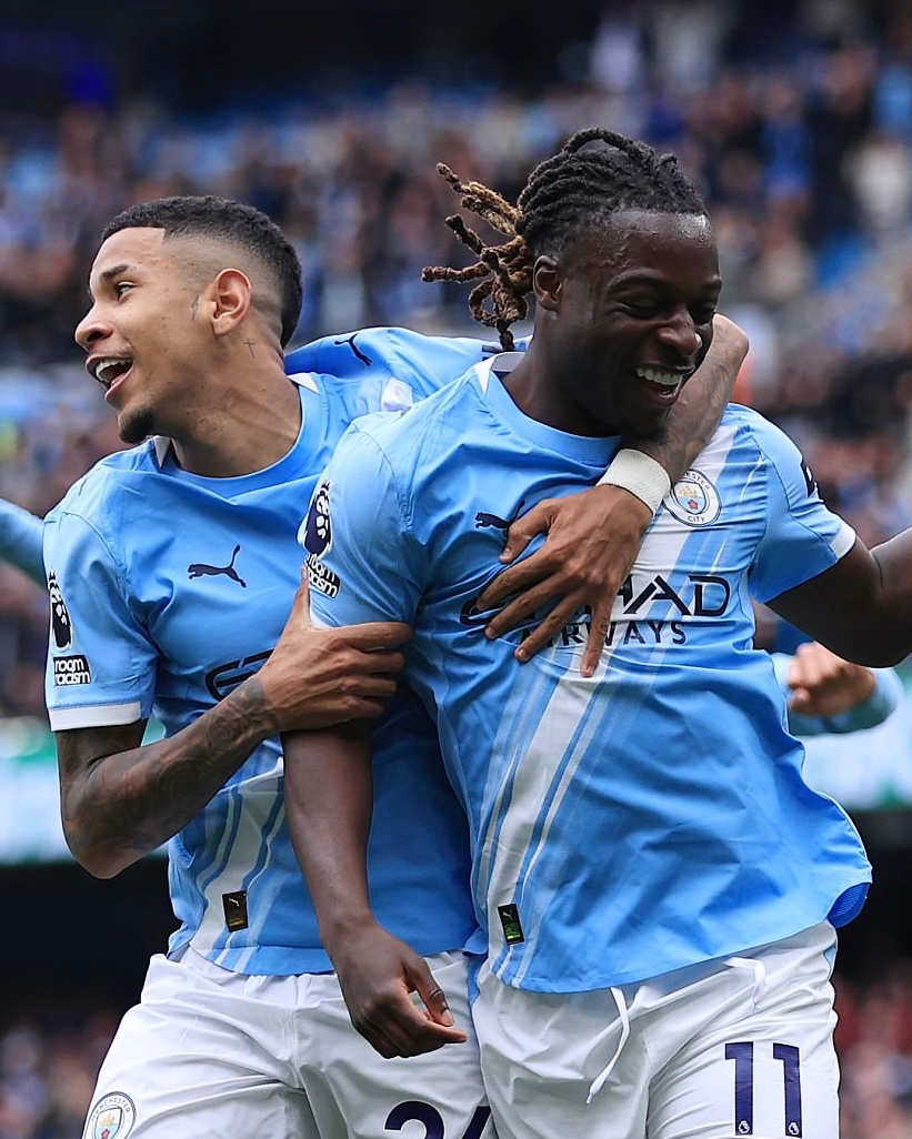 𝘽𝙍𝙀𝘼𝙆𝙄𝙉𝙂: Jeremy Doku and Savinho are ‘close’ to returning, Pep Guardiola has confirmed! 🚨🔜

🎥 youtu.be/0Gzb_Oy7xTw