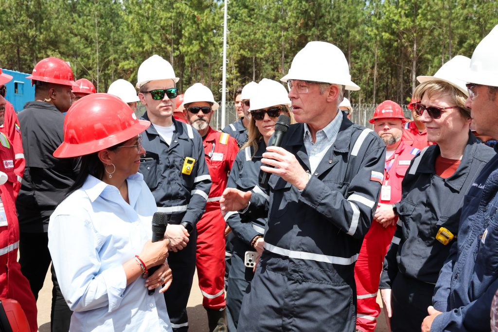 #NotiMippCI 📰🗞| Secretario de Energía de EE.UU. Chris Wright: «Tendrán electricidad confiable, veremos aumentar los ingresos y Estados Unidos estará rodeado de aliados pacíficos»

El secretario de Energía de Estados Unidos, Chris Wright, informó que EE.UU. destinará una