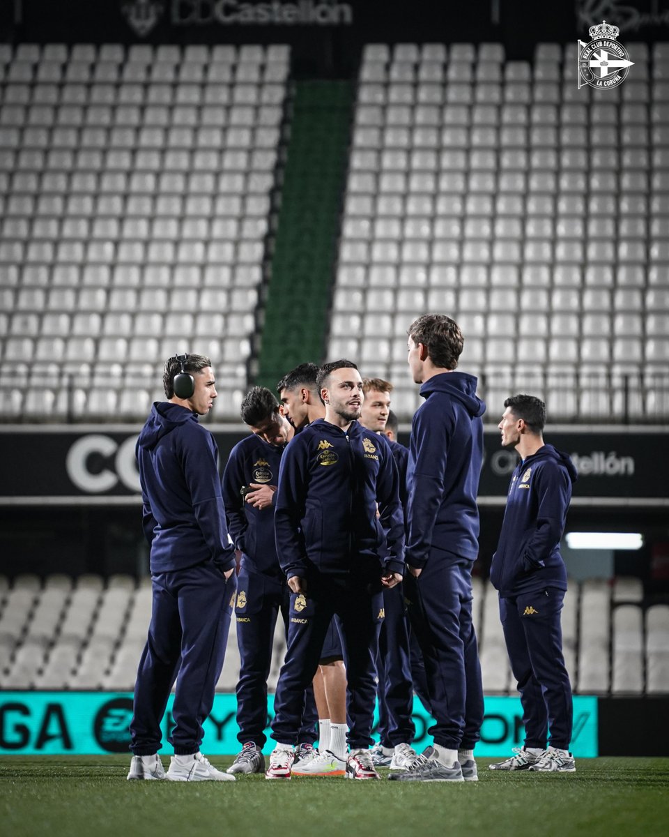 RCDeportivo's tweet image. ✔️ #OsNosos xa chegaron a Castalia!

#CastellónDépor #LaLigaHypermotion