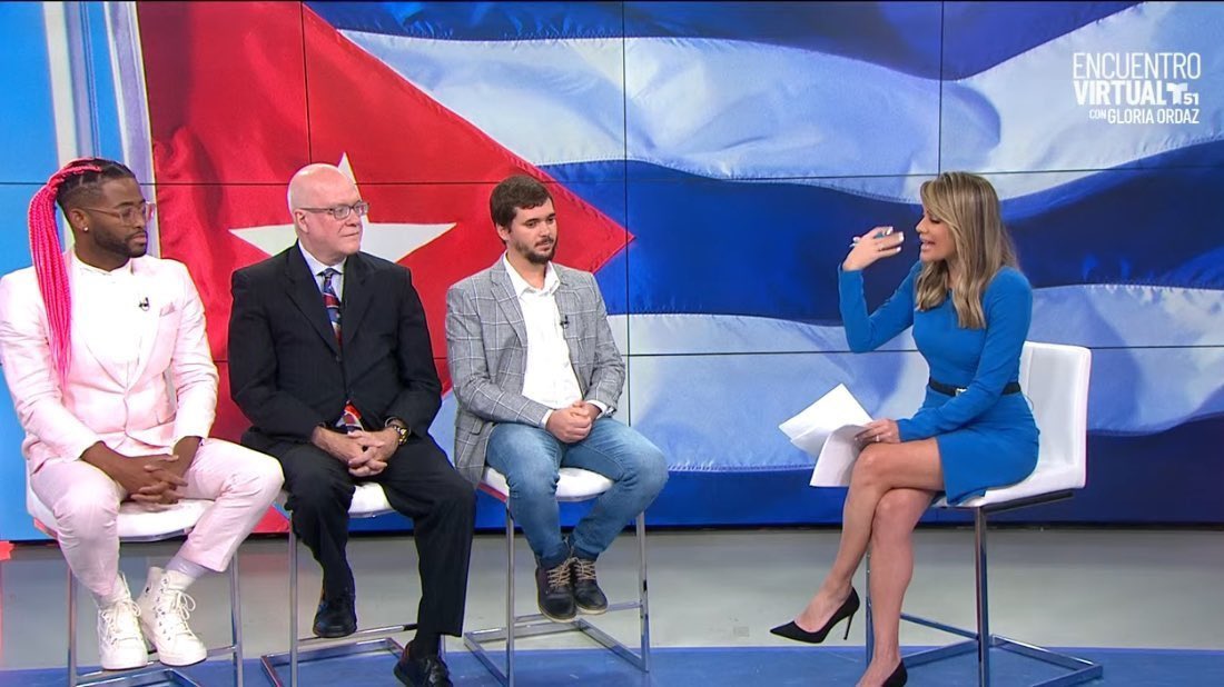 Que fácil caen todos aquí en X. Todavia le siguen la rima a estos personajes? 🙄