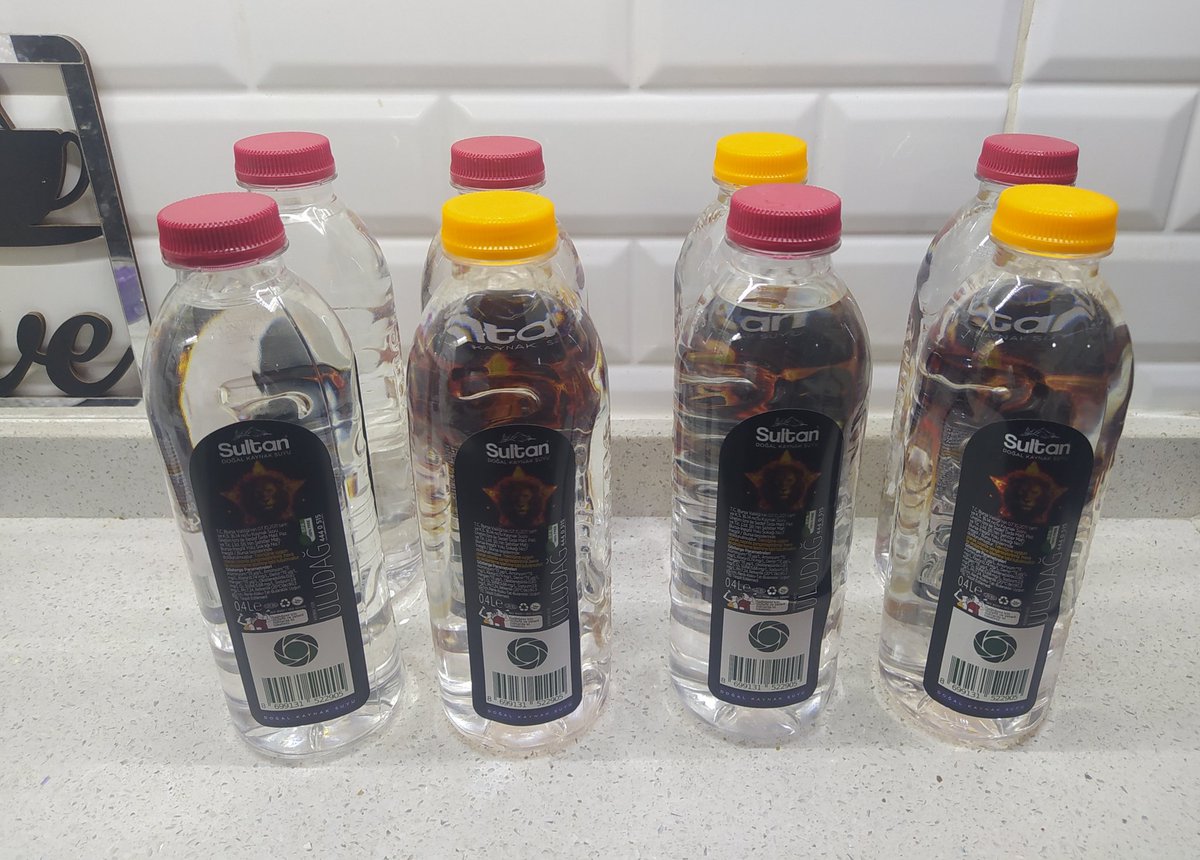 #İzmir de bulamadığım Florya sularını Kütahya-Simav arası Shell benzin istasyonlarında bulup bütün hepsini toplamam💛❤️ Yalnız bir shell de 25 lirayken, ötekinde niye 30 lira o da ayrı merak #GalatasaraySK