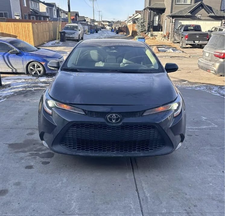 _owula's tweet photo. 2021 Toyota Corolla Le premium
Clean title 
Sunroof 
Fabric seats 
Reverse cam
136k miles 

129k cedis including shipping https://t.co/fNLhnmoNdZ