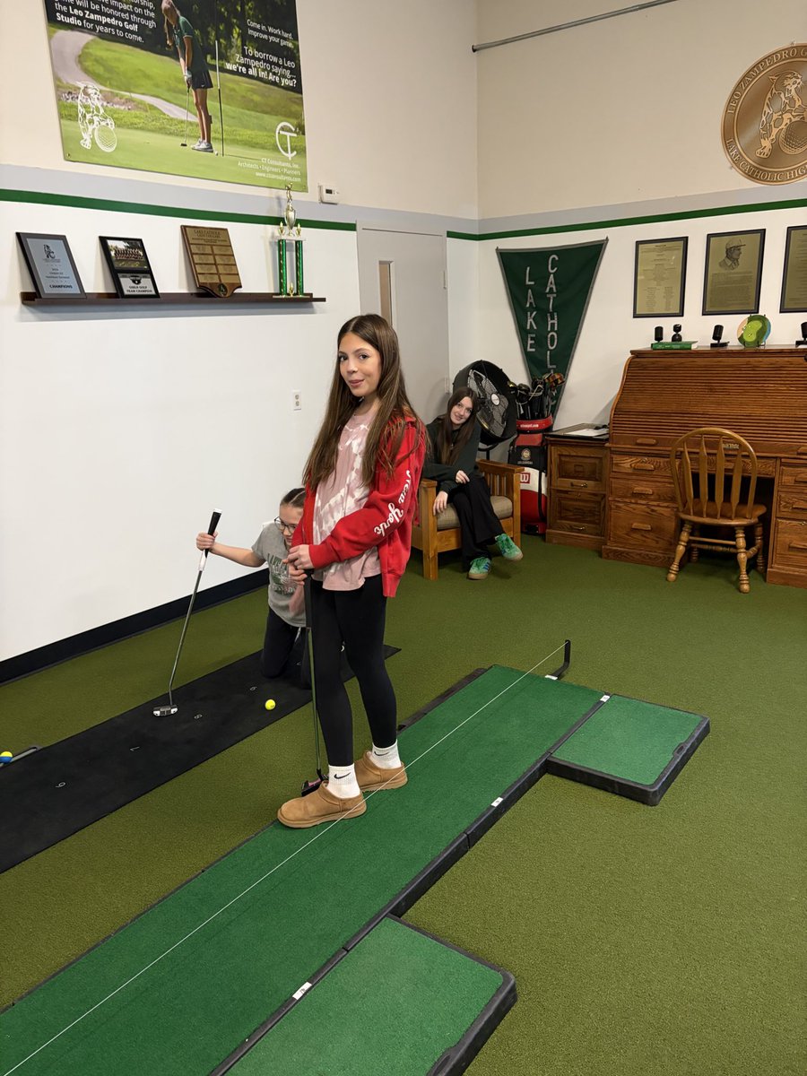 LC Girls Golf tweet media