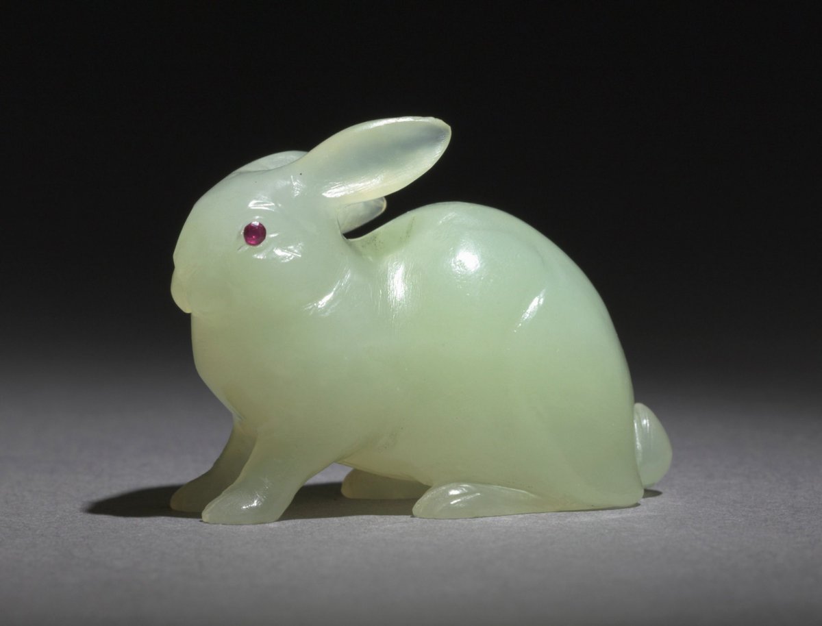 Jade rabbit with eyes of ruby, 1800s-early 1900s.