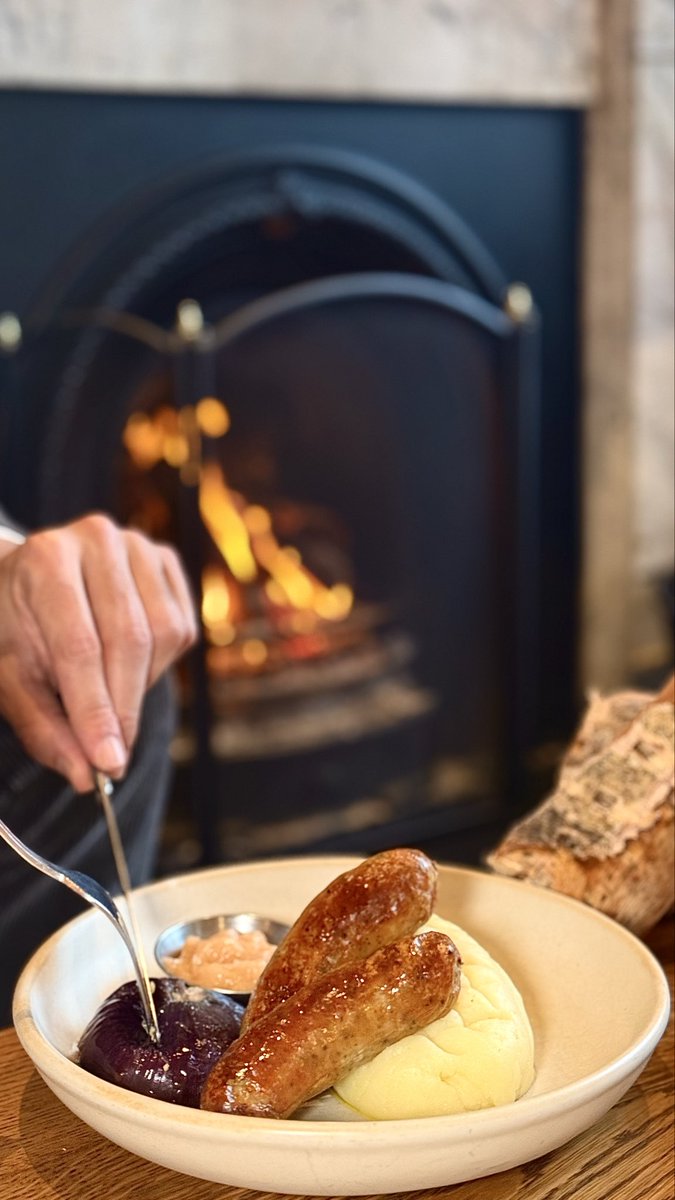 BrookGreenHotel's tweet photo. Our Winter Set Menu is back from tomorrow ❄️
Available Monday–Friday, all day.

2 courses £19
3 courses £23

Warm, comforting dishes, great value, and a cosy seat by the fire. Perfect for a midweek treat.

#wintersetmenu #youngspubs #hammersmith #brookgreen #youngspubwithrooms https://t.co/ssARaGQkFg