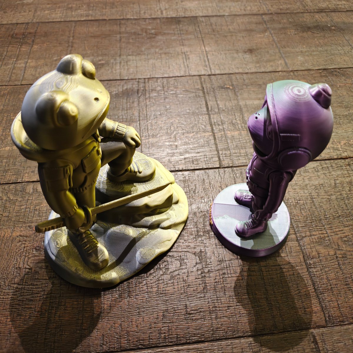 schaduuuwtje's tweet photo. A Subtle Shift
Something changes.
Not loud.
Not visible to most.
But Frogie feels it.
Balance has been touched.
Creating ZEN from Chaos πΈβ¨
#ZENAF
Every shift leaves a trace.
#IRL3dNFT https://t.co/PLQnWwlmb1