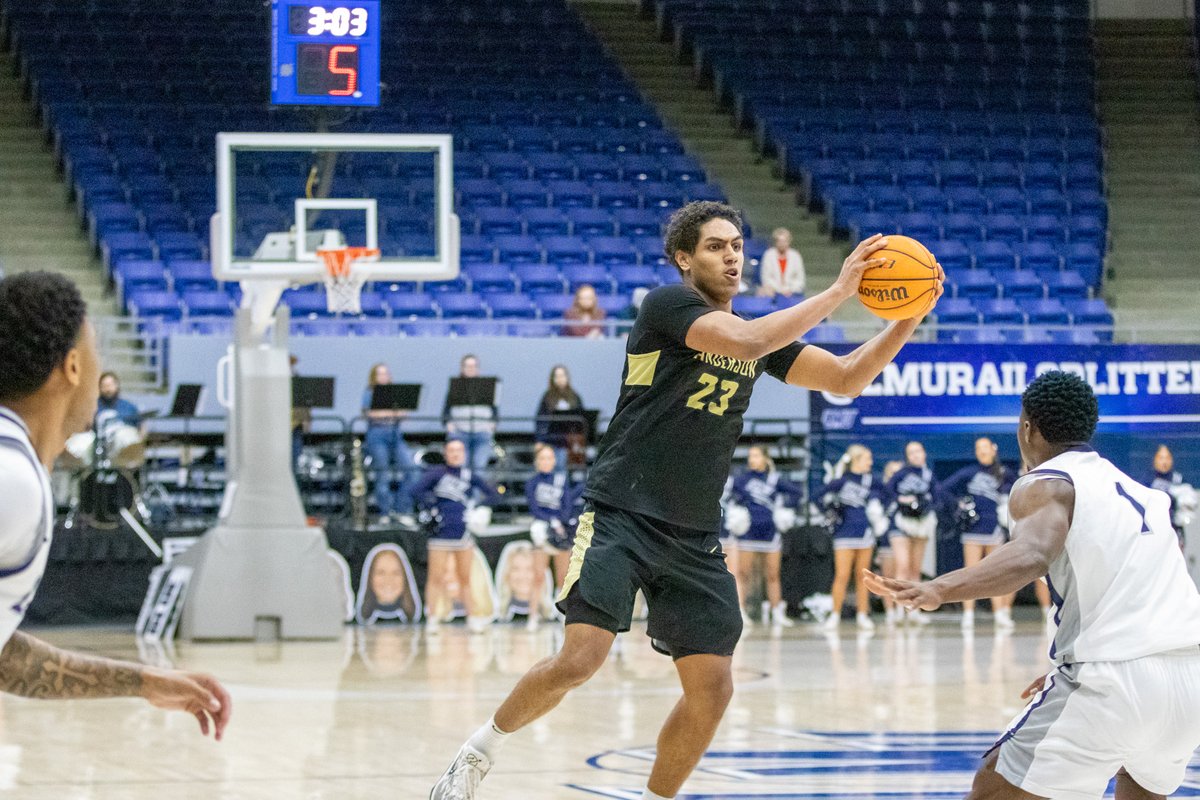 Top Row Pics tweet media