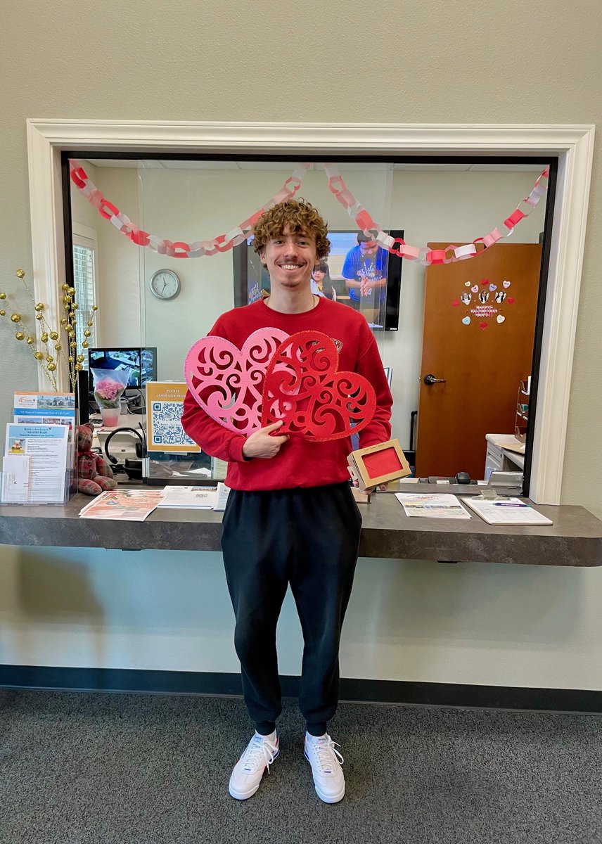 💌 We received sweet Valentine’s Day cards for our Hospice House patients from the University of the Pacific’s Secular Student Alliance! Your chapter's kindness reminds our patients that they are thought of. Thank you 💕