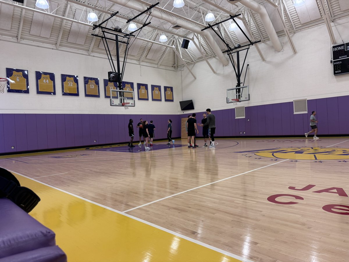 Vic Lombardi tweet media